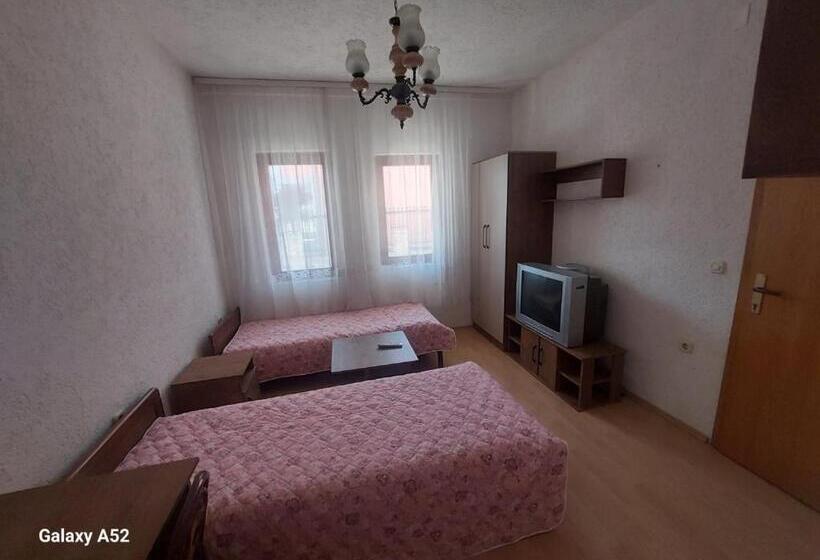 پانسیون Marjan S Apartments