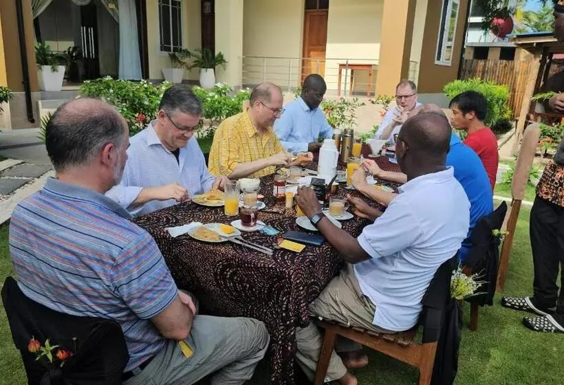 استراحتگاه Genesis Retreat House