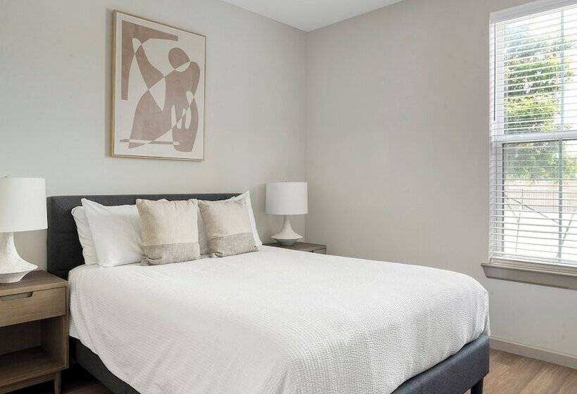 The Parker Austin Condos By Barsala