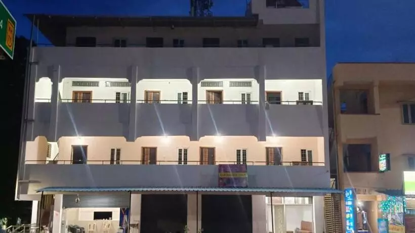 ホテル Anandasai Residency