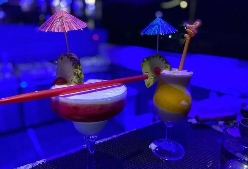 Hotelli Grand Bee Residency