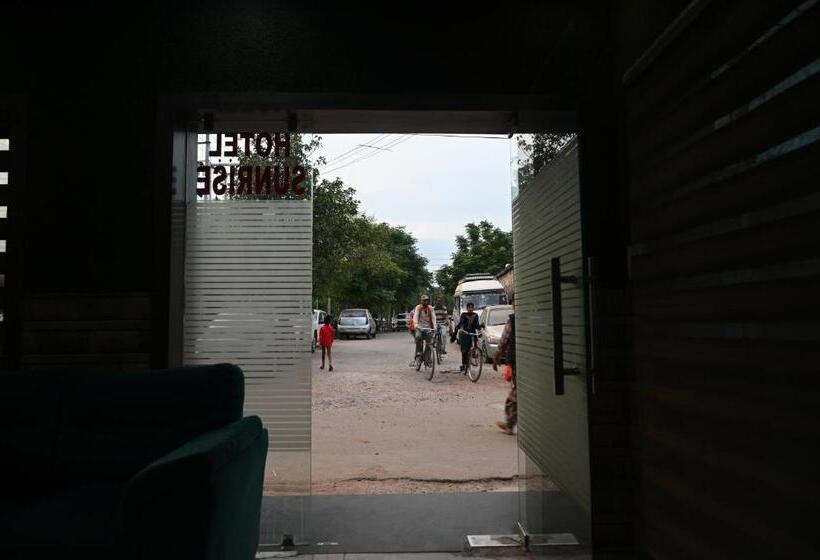 בית מלון כפרי Sunrise