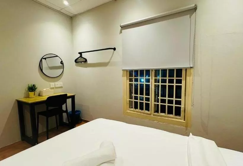 ホテル Swing & Pillows   Lebuh Victoria, Penang