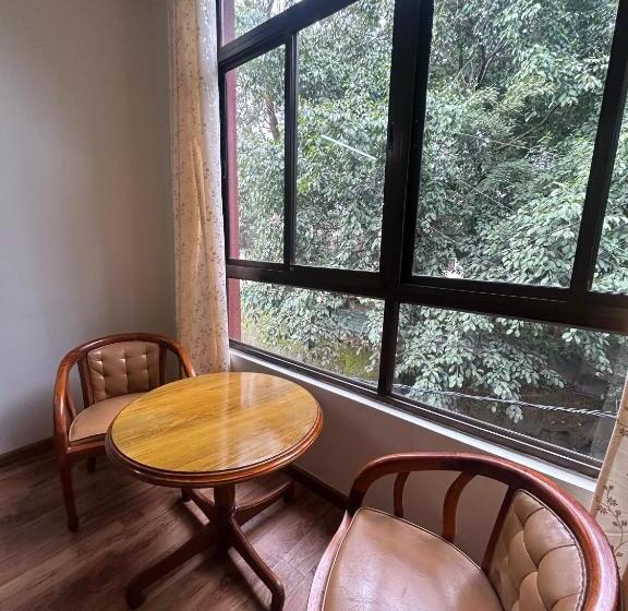 בית מלון כפרי Urban Living