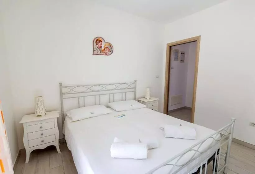 پانسیون Gli Alfieri A Posto Vecchio