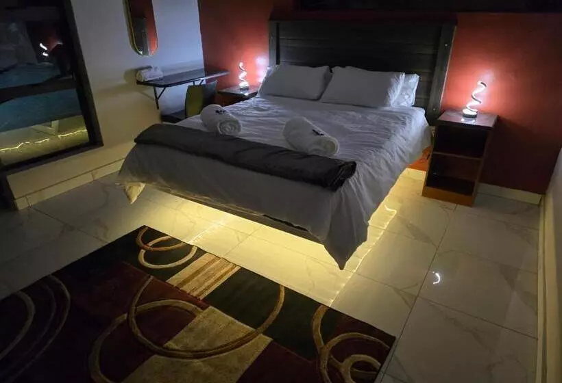 ペンション Impala Palms Guesthouse