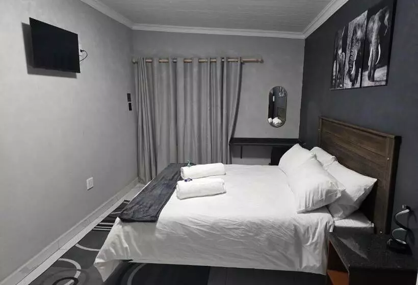 ペンション Impala Palms Guesthouse