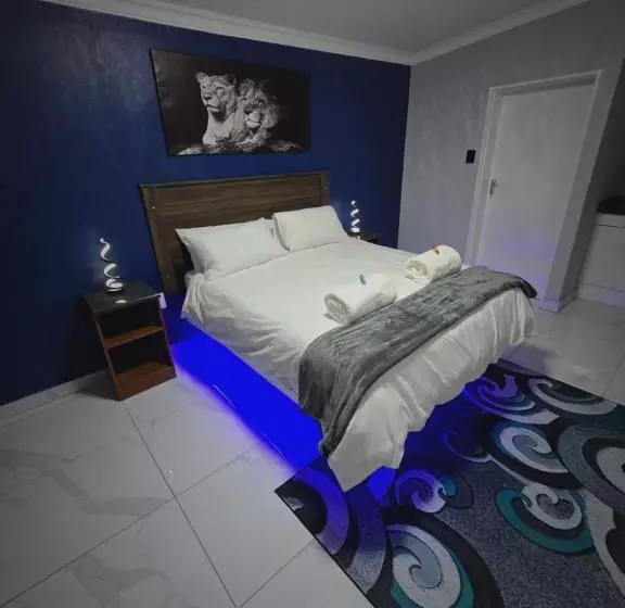 ペンション Impala Palms Guesthouse