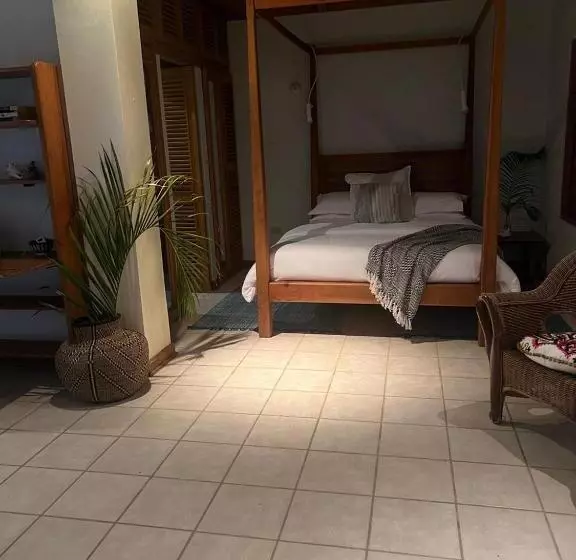 پانسیون Paradise Point Villas