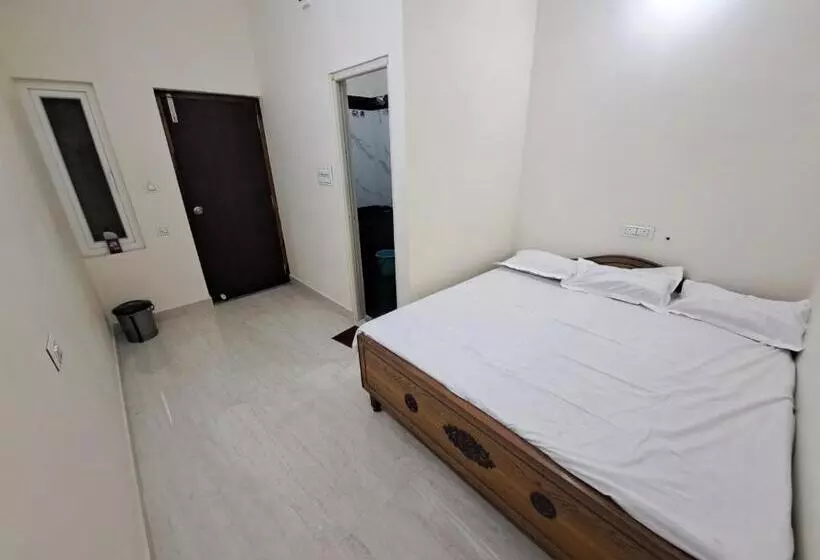 ペンション Puducherry Villa
