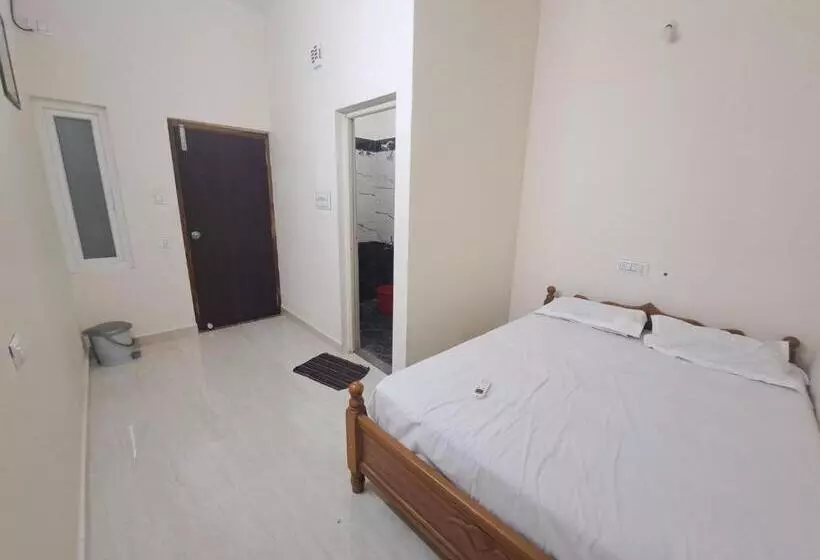 ペンション Puducherry Villa