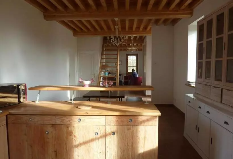 ペンション Séjour Au Domaine Saint Marcel De Félines