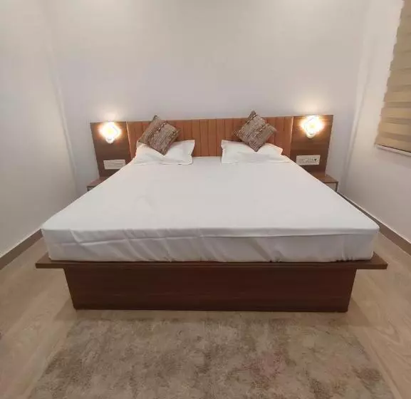 ペンション The Tribhuvan Residency 300 Mtr From Shree Ram Mandir Tample