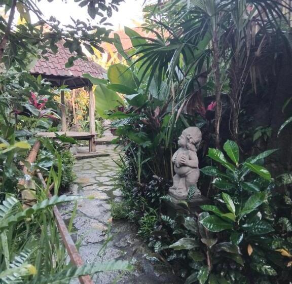 膳宿费 Umah Mimpi