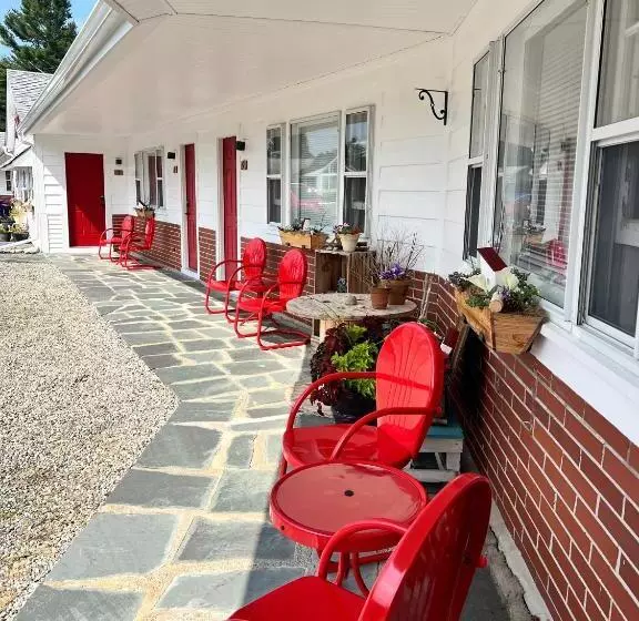 Profile Deluxe Motel