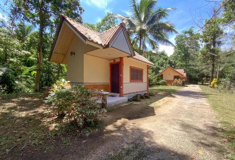 Ranong Resort And Laguna