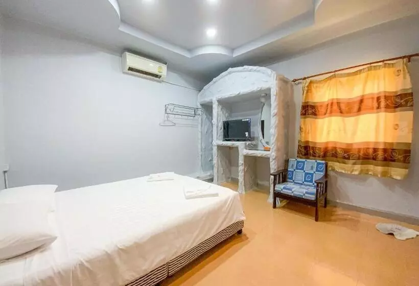 Ranong Resort And Laguna