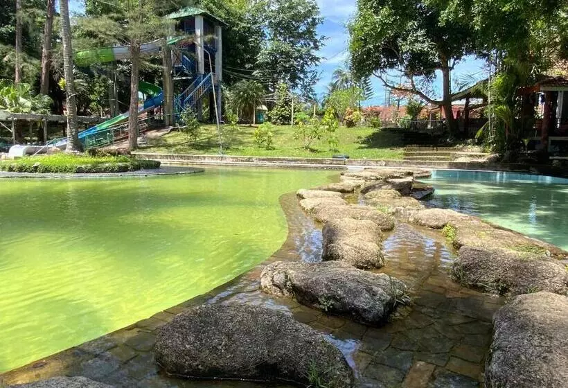 Ranong Resort And Laguna