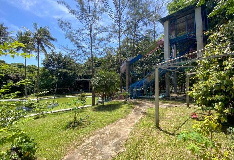 Ranong Resort And Laguna