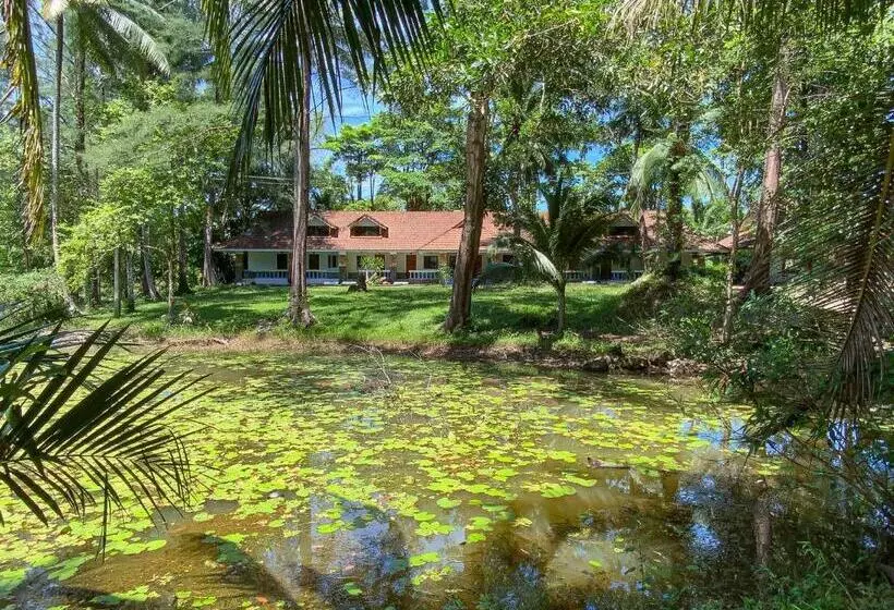 Ranong Resort And Laguna