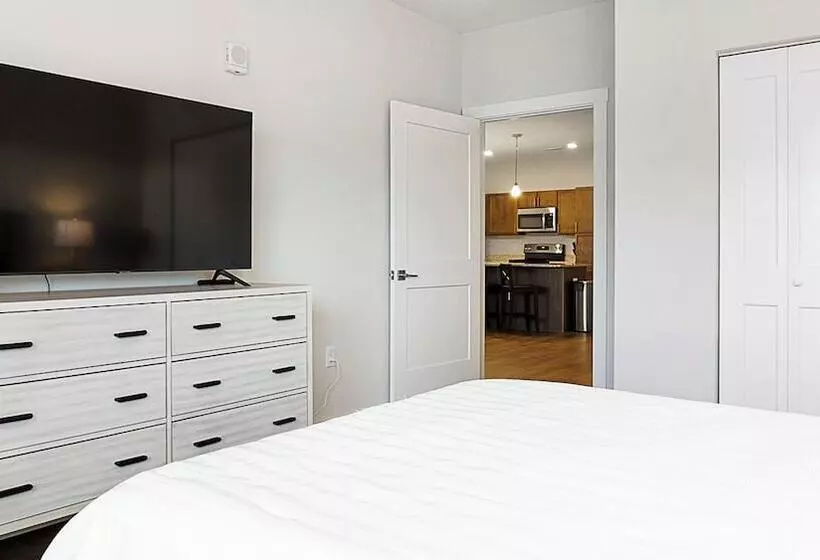 The Landing Apartments By Barsala