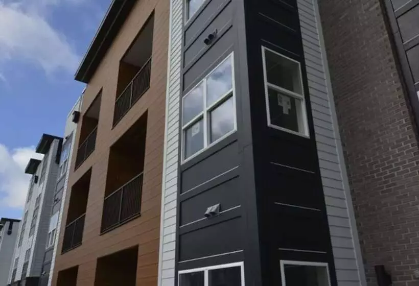 The Landing Apartments By Barsala