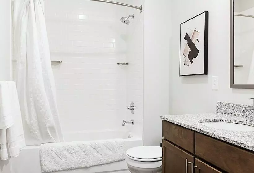 The Landing Apartments By Barsala