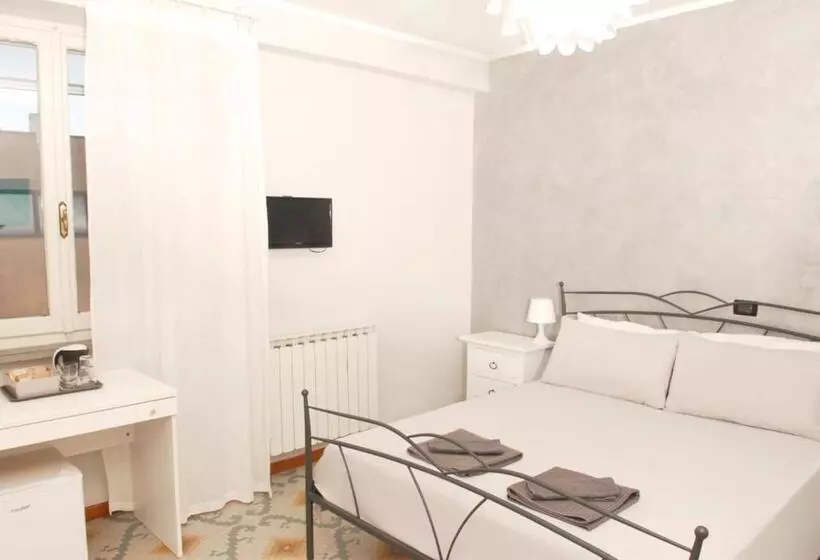 Vara Motel Self Check In