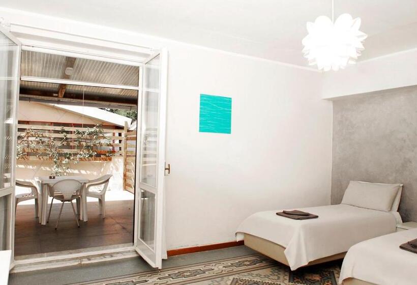 Vara Motel Self Check In