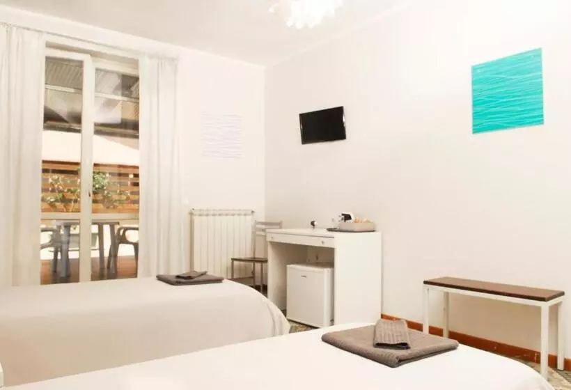 Vara Motel Self Check In