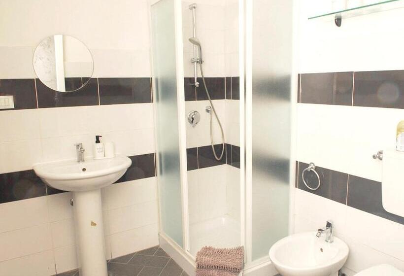 Vara Motel Self Check In