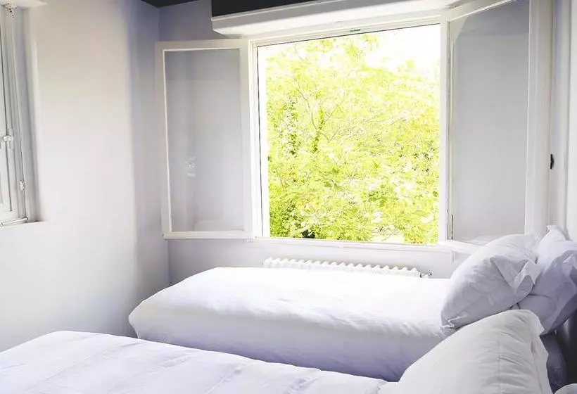 تختخواب و صبحانه Hah Lay Surf House