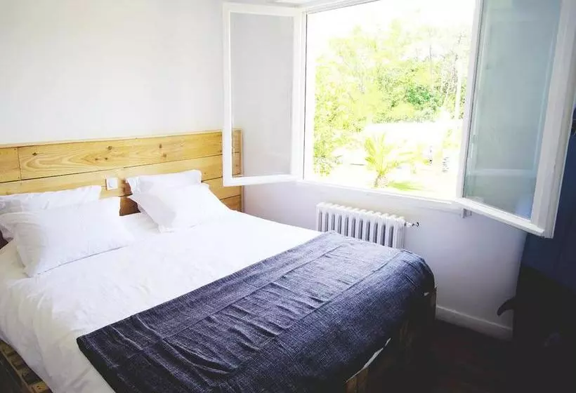 تختخواب و صبحانه Hah Lay Surf House