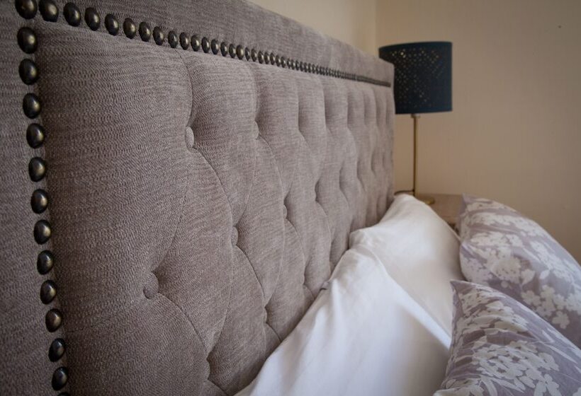 Bed and Breakfast Loder House