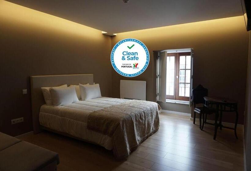 Feira Hostel & Suites