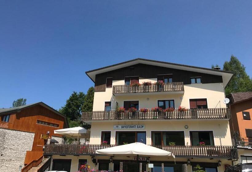 هتل Albergo Slalom
