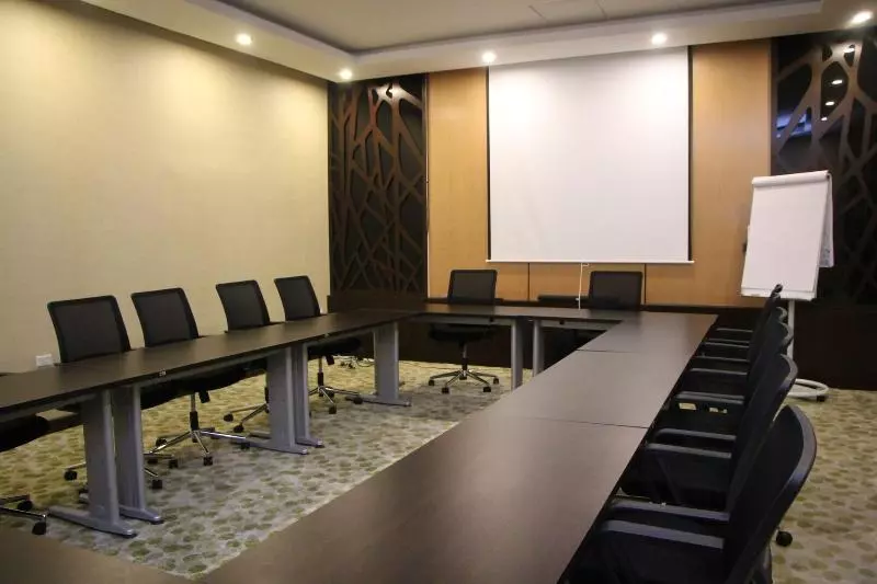 هتل Almuhaidb Residence Al Jubail