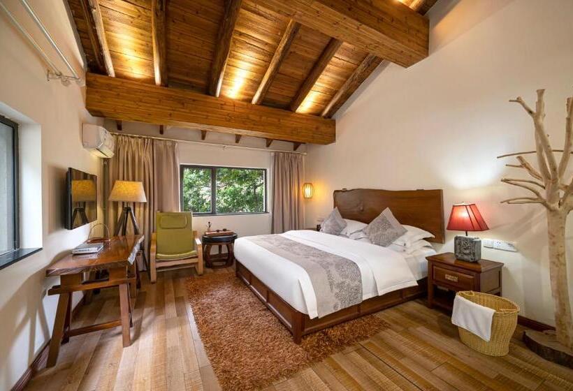 בית מלון כפרי Guilin Crystal Crescent Moon