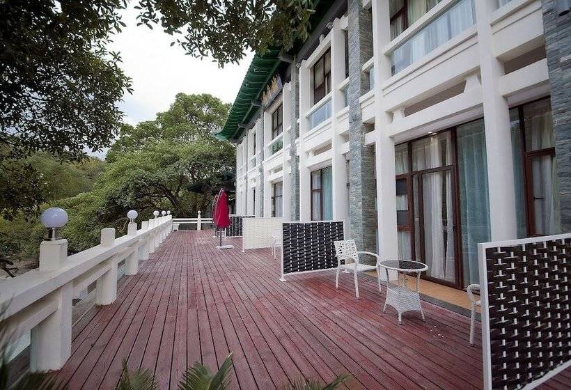 בית מלון כפרי Guilin Crystal Crescent Moon