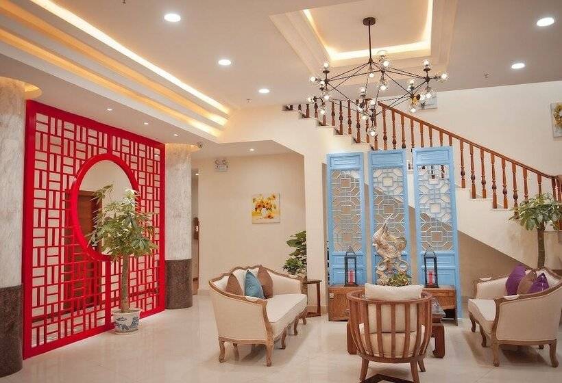 בית מלון כפרי Guilin Crystal Crescent Moon