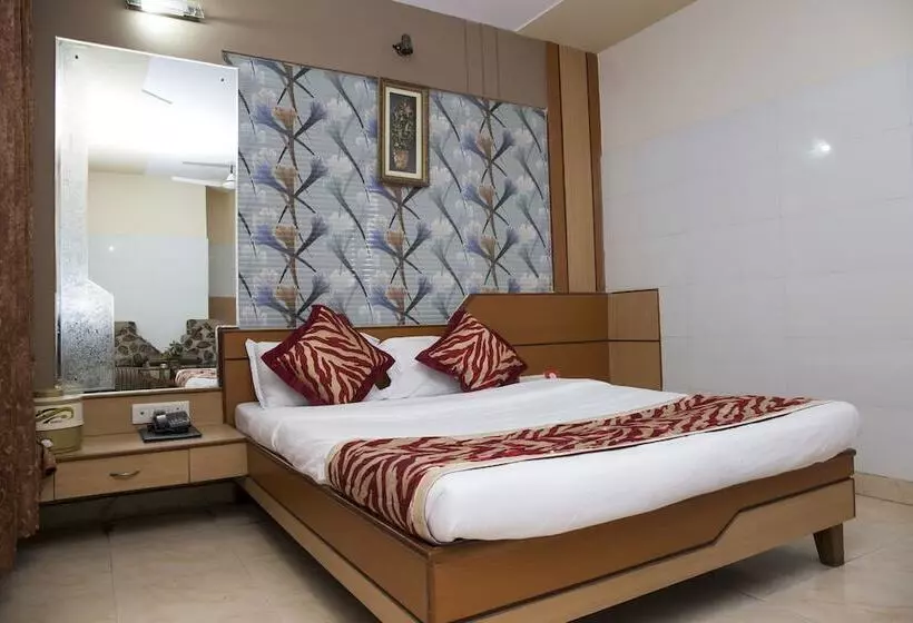 ホテル Oyo Rooms Bajrakabati Road