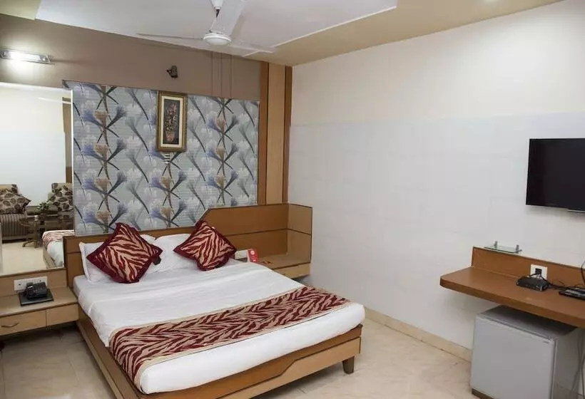 ホテル Oyo Rooms Bajrakabati Road