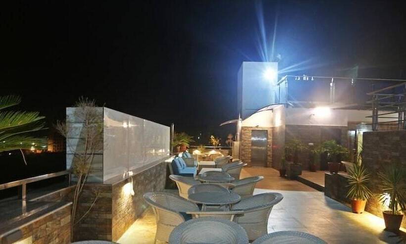 Отель Blue Pearl