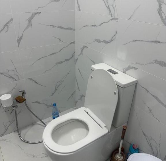 تختخواب و صبحانه Asylai Host