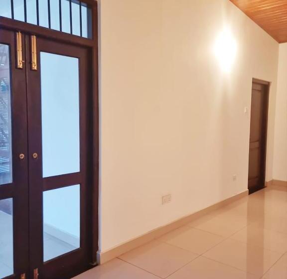 مبيت وإفطار City Villa Negombo