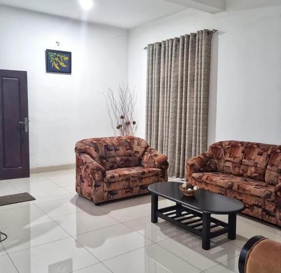 مبيت وإفطار City Villa Negombo
