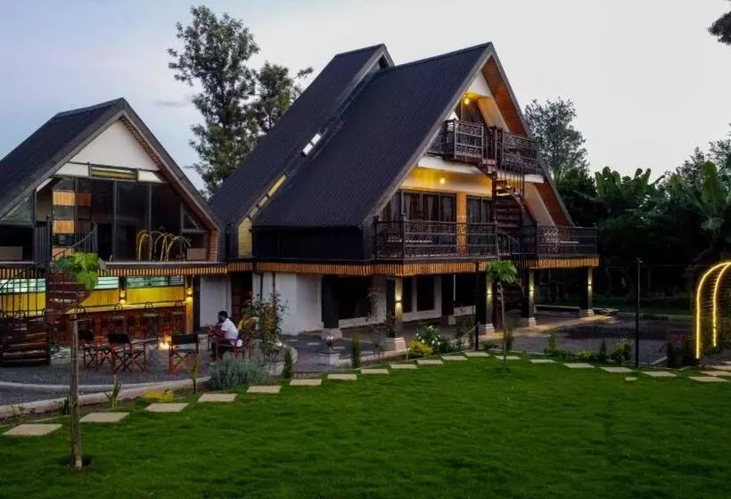 Fortunas Resort With Inside Parking