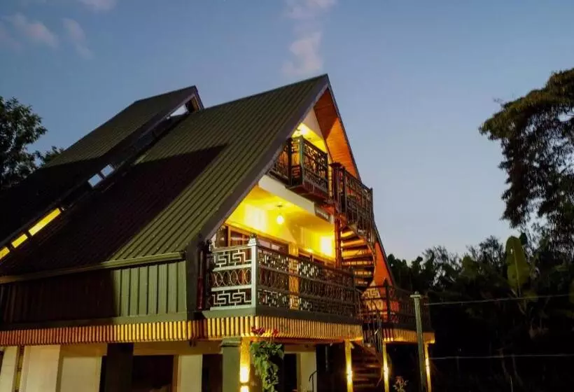 Fortunas Resort With Inside Parking