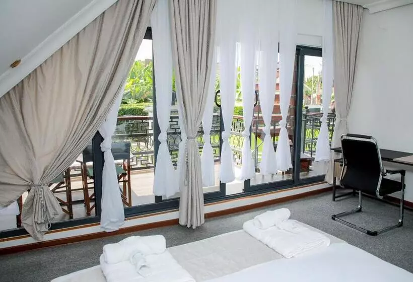 Fortunas Resort With Inside Parking