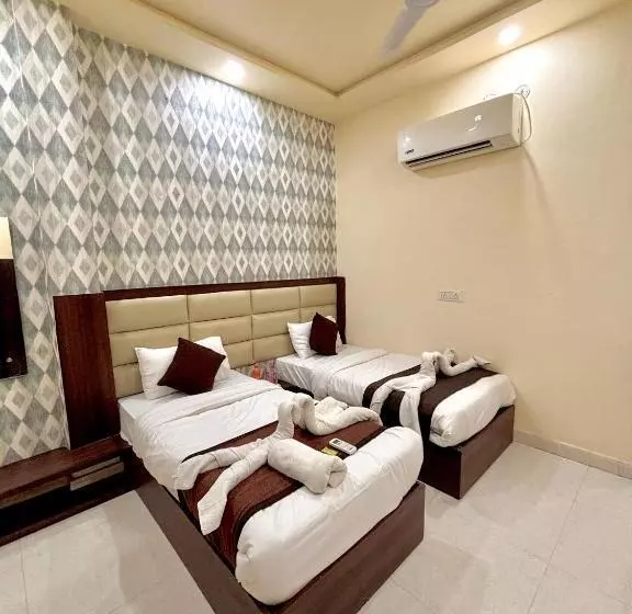 Hotelli Collection O Taj Nagri Agra Formerly Urban Inn